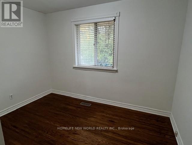 Main - 368 Bent Crescent, Richmond Hill, Ontario  L4C 1C3 - Photo 6 - N12456276