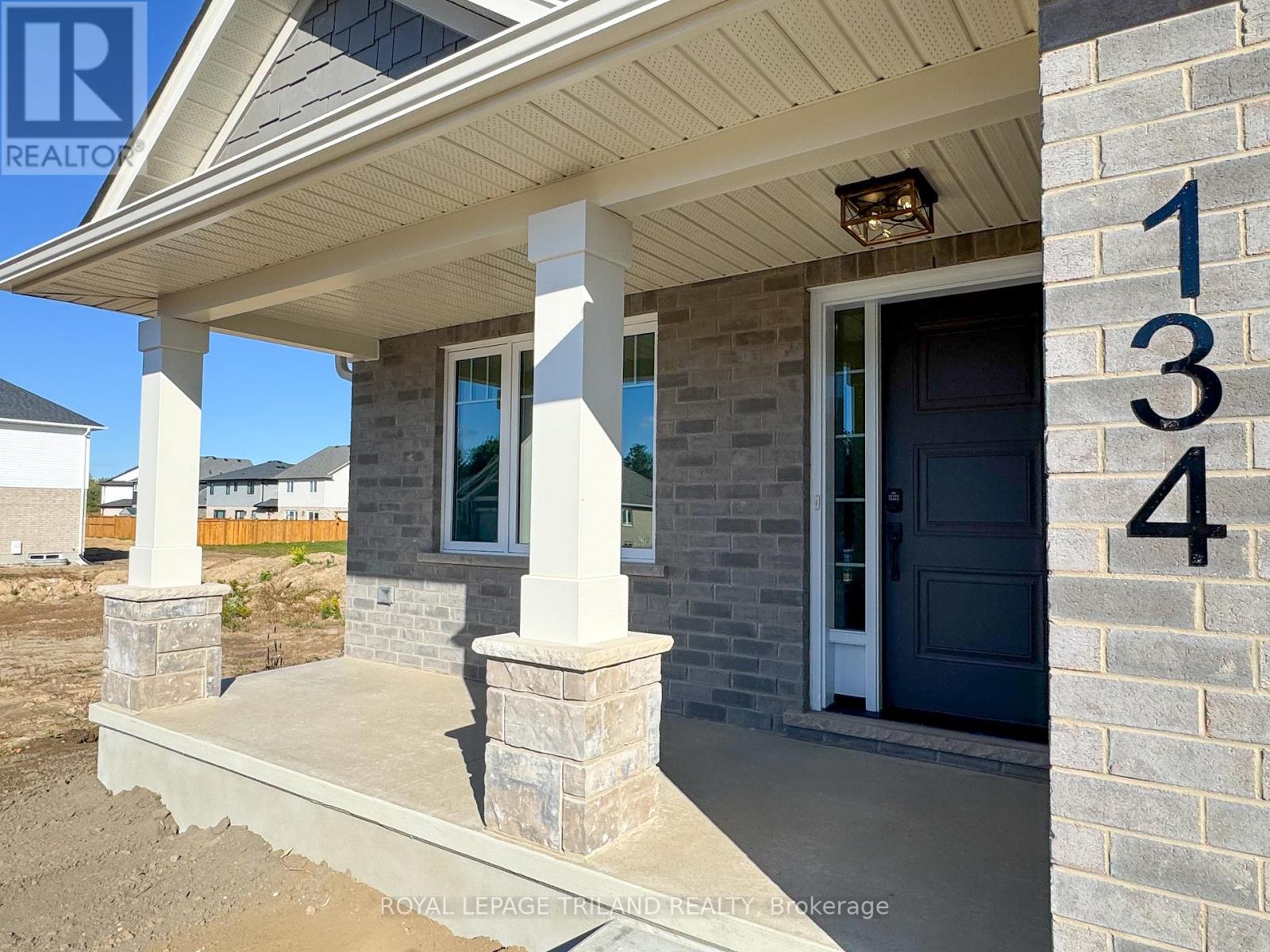 134 Styles Drive, St. Thomas, Ontario  N5R 0R1 - Photo 2 - X12456304