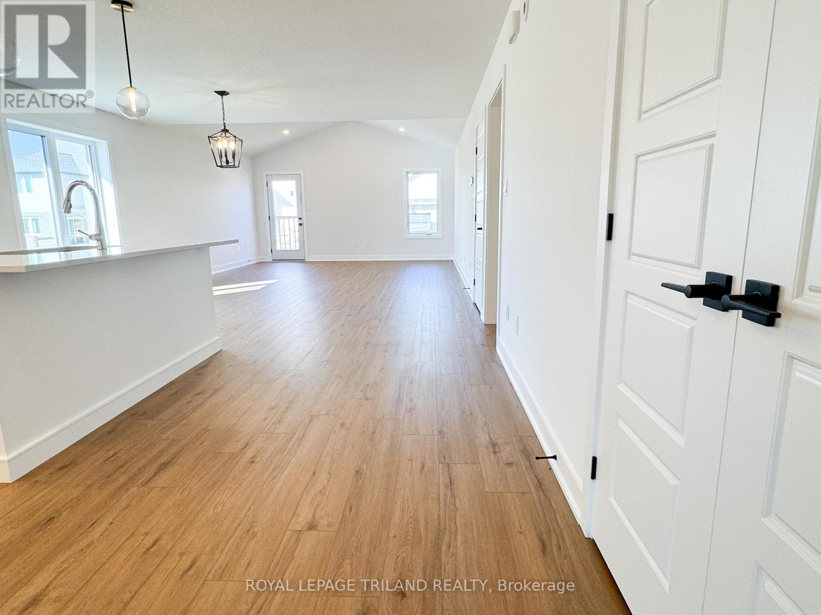 134 Styles Drive, St. Thomas, Ontario  N5R 0R1 - Photo 7 - X12456304