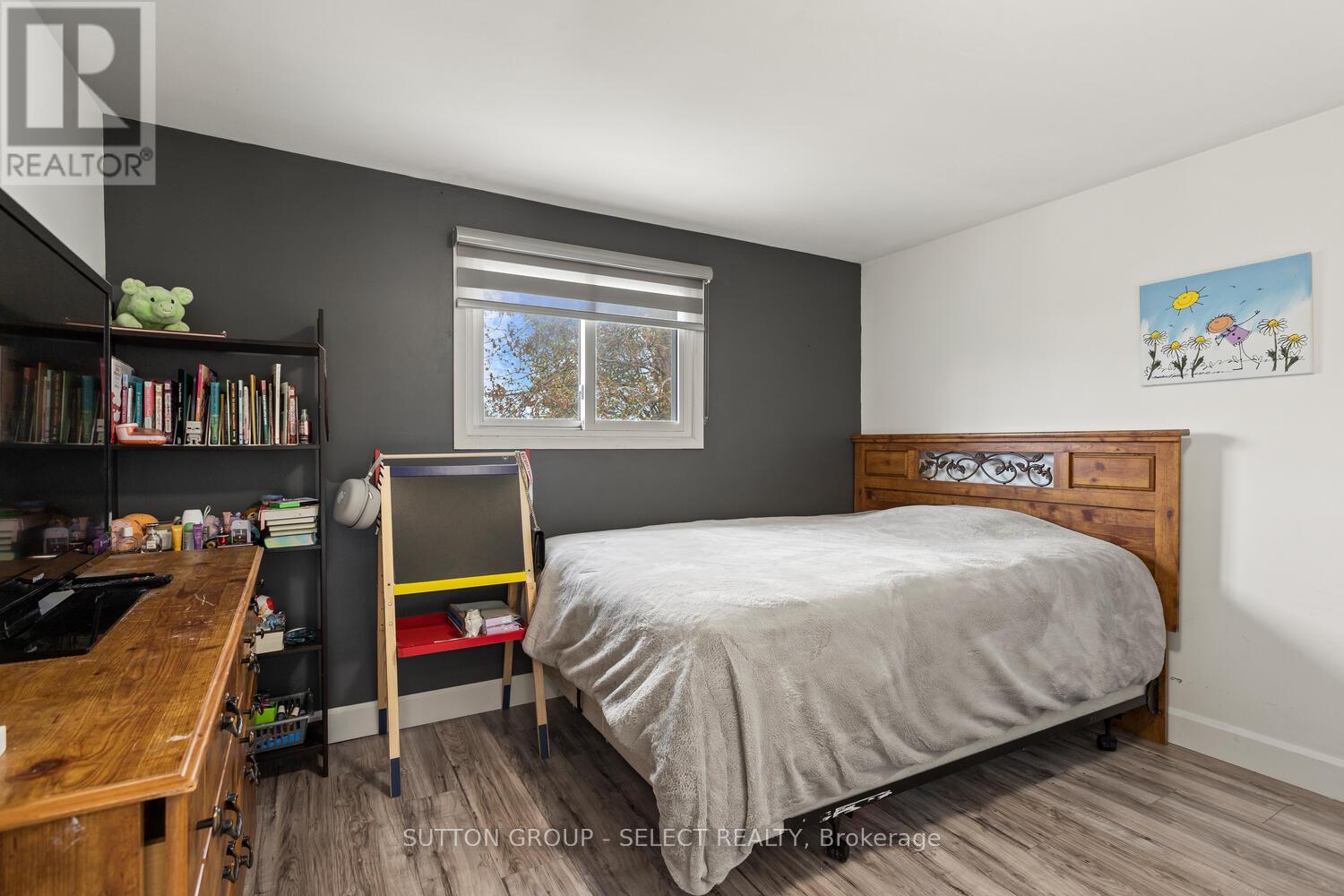 20 Lochern Road, London South, Ontario  N5Z 4L6 - Photo 19 - X12456377