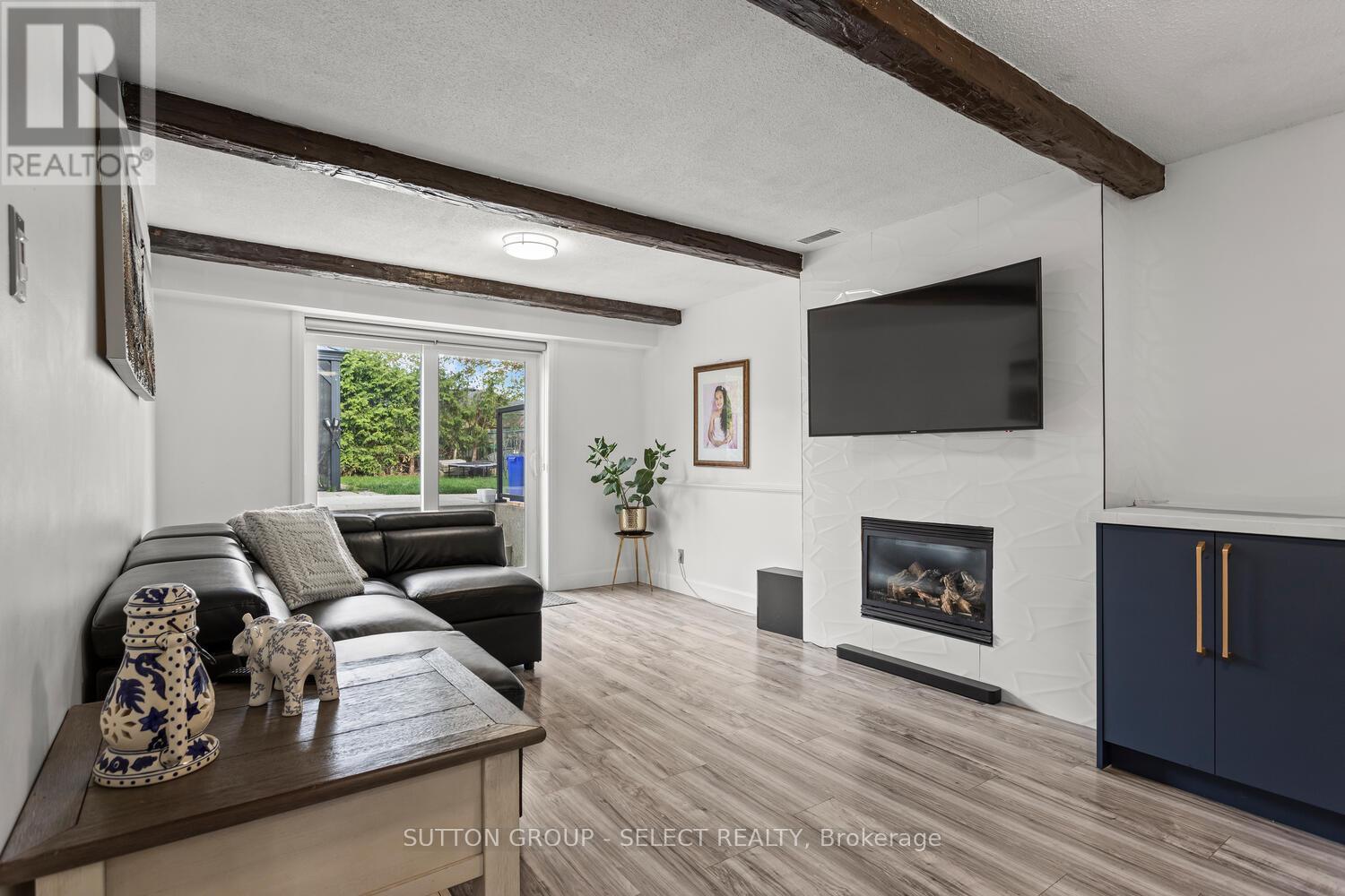 20 Lochern Road, London South, Ontario  N5Z 4L6 - Photo 24 - X12456377