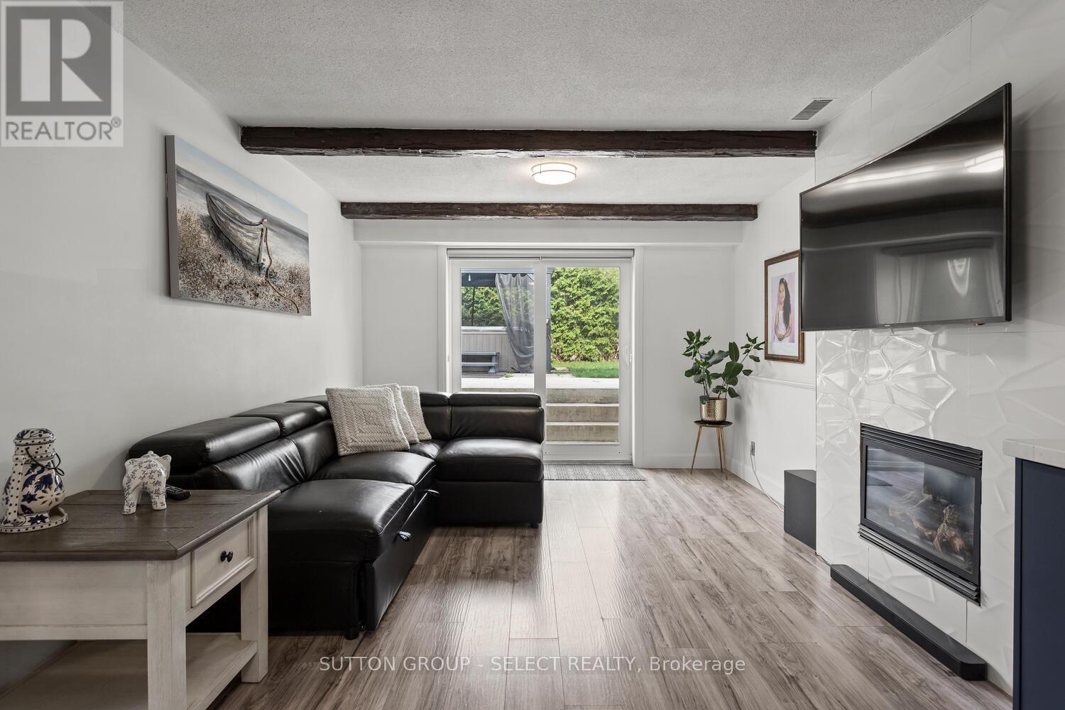 20 Lochern Road, London South, Ontario  N5Z 4L6 - Photo 25 - X12456377