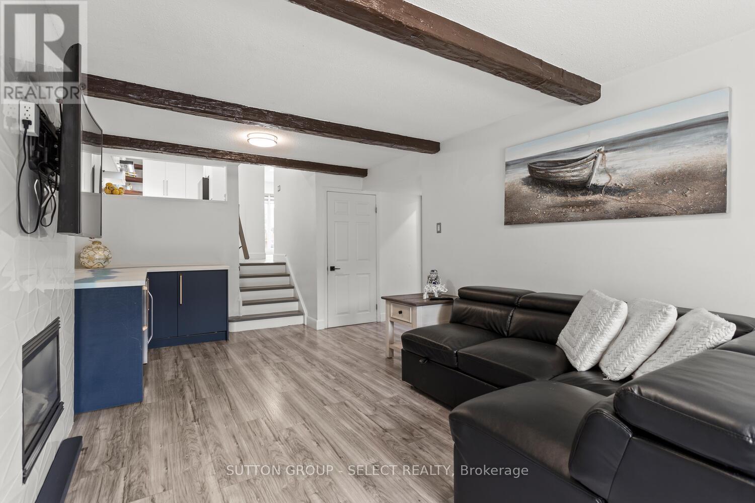 20 Lochern Road, London South, Ontario  N5Z 4L6 - Photo 28 - X12456377
