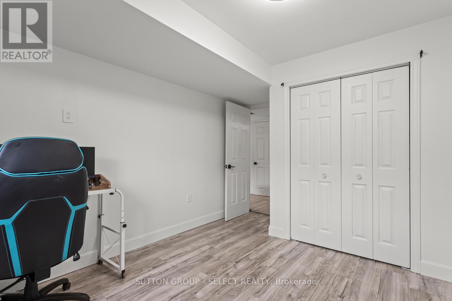 20 Lochern Road, London South, Ontario  N5Z 4L6 - Photo 33 - X12456377