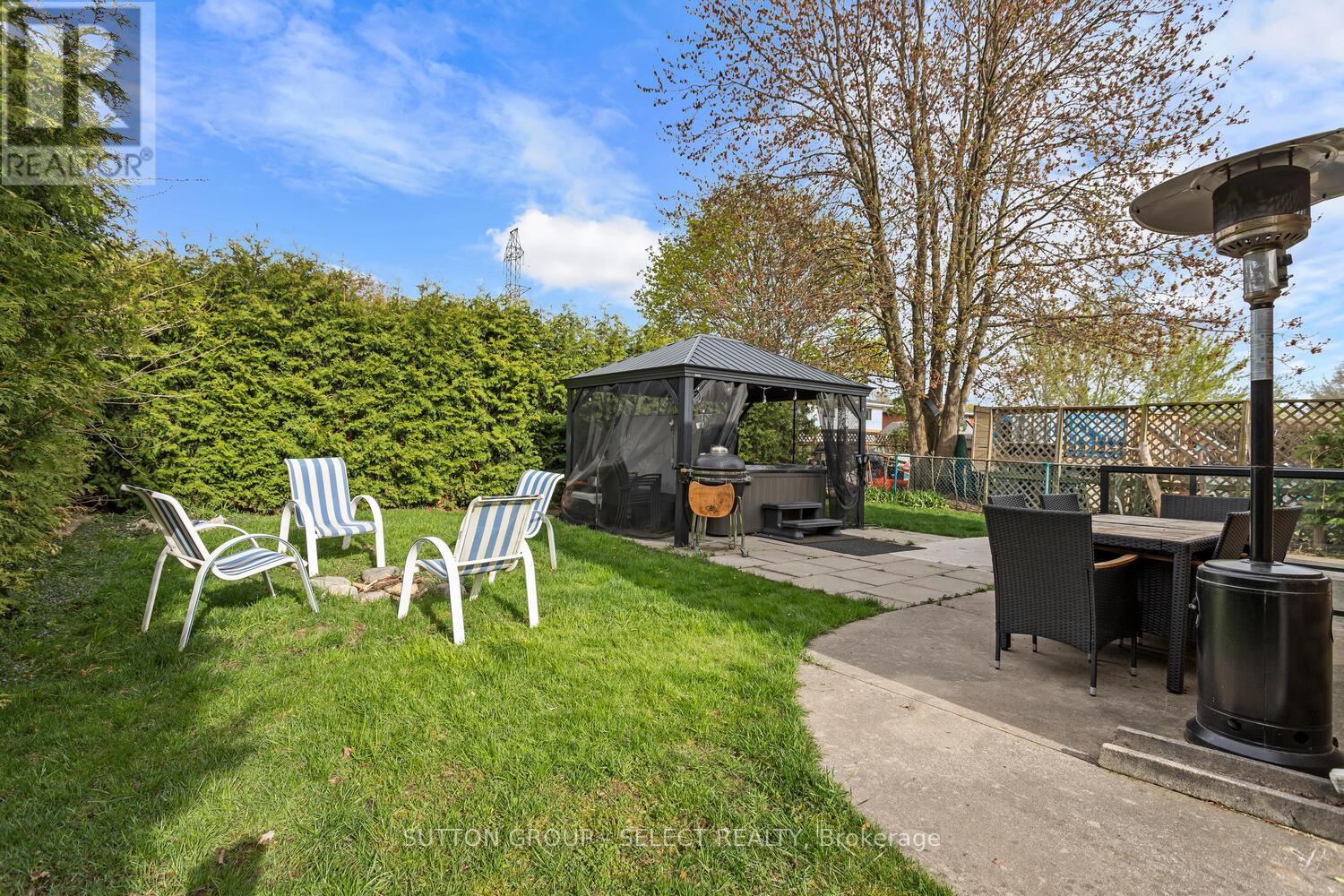 20 Lochern Road, London South, Ontario  N5Z 4L6 - Photo 42 - X12456377