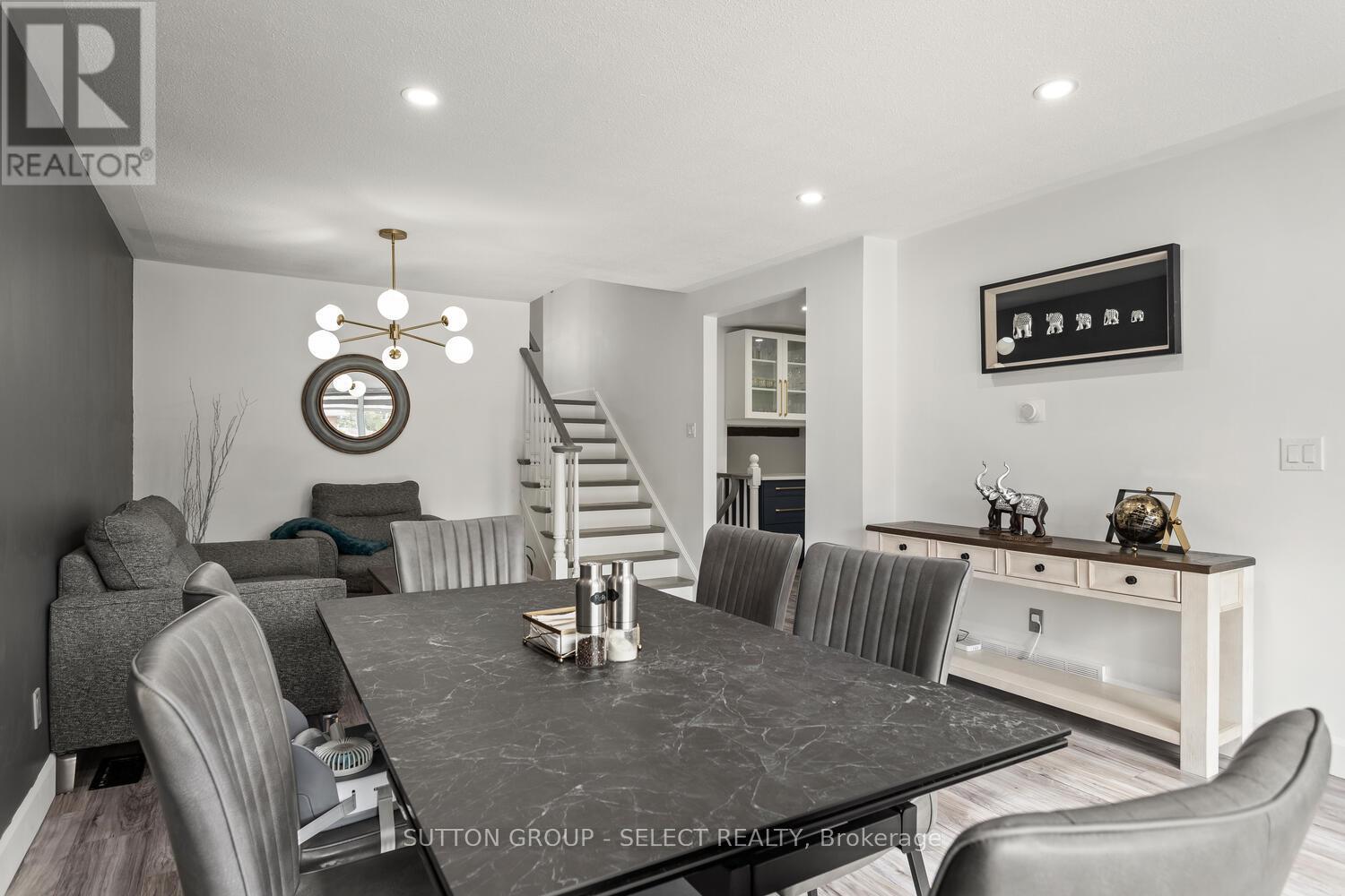20 Lochern Road, London South, Ontario  N5Z 4L6 - Photo 6 - X12456377