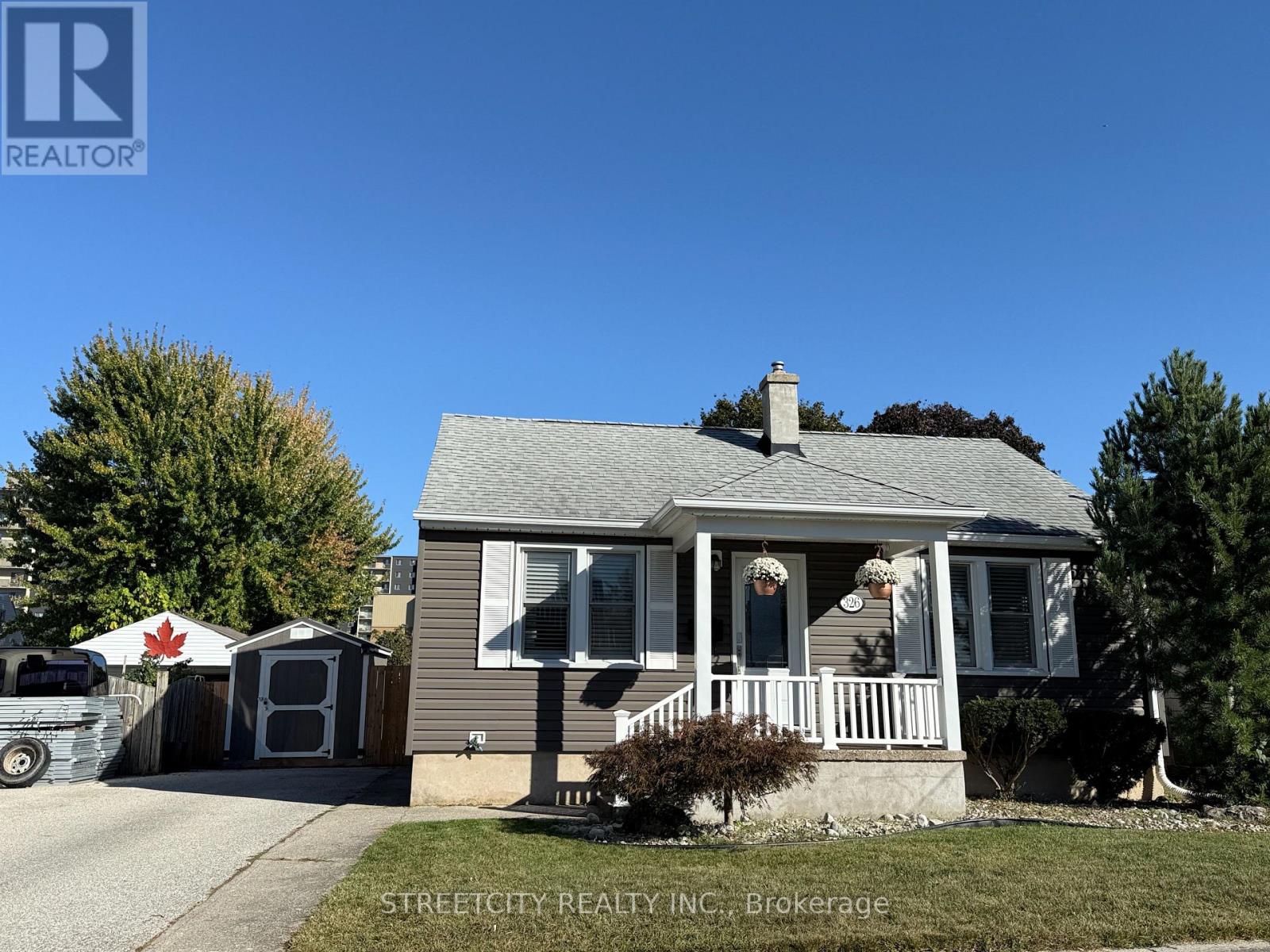 326 Cotterbury Street, Sarnia, Ontario  N7T 6M6 - Photo 16 - X12456378