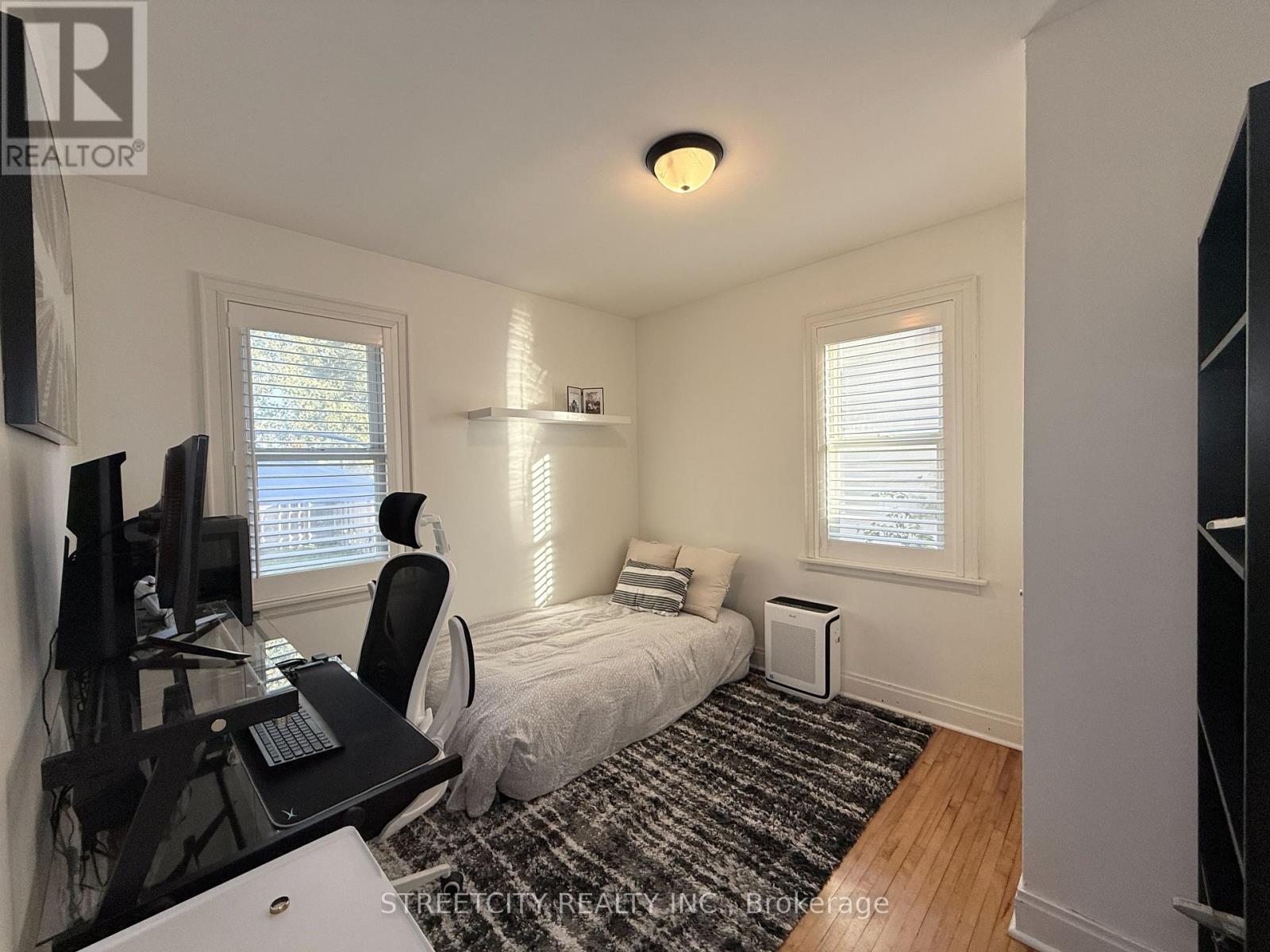 326 Cotterbury Street, Sarnia, Ontario  N7T 6M6 - Photo 6 - X12456378