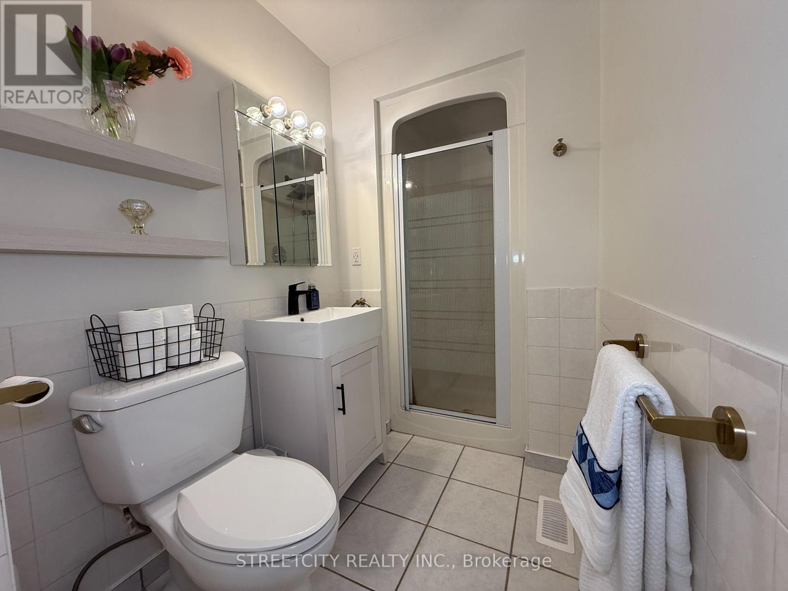 326 Cotterbury Street, Sarnia, Ontario  N7T 6M6 - Photo 8 - X12456378