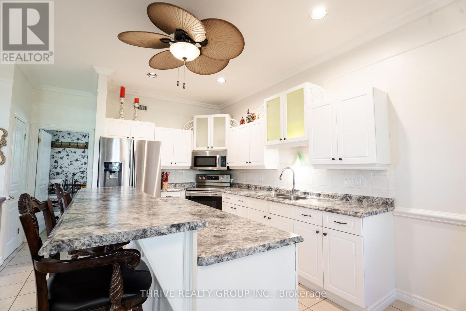6228 Bethel Road, Warwick (Watford), Ontario  N0M 2S0 - Photo 10 - X12456387