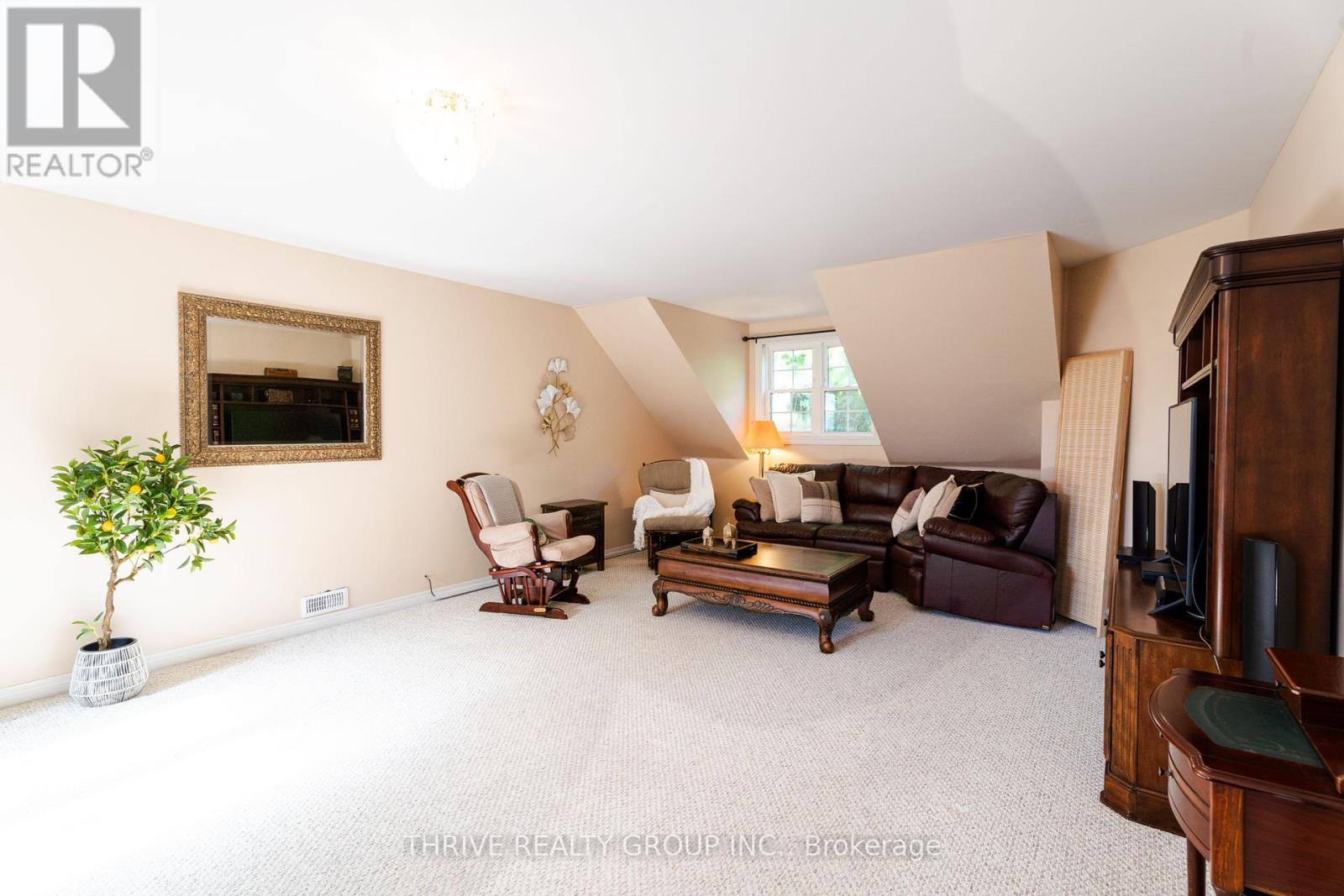 6228 Bethel Road, Warwick (Watford), Ontario  N0M 2S0 - Photo 22 - X12456387