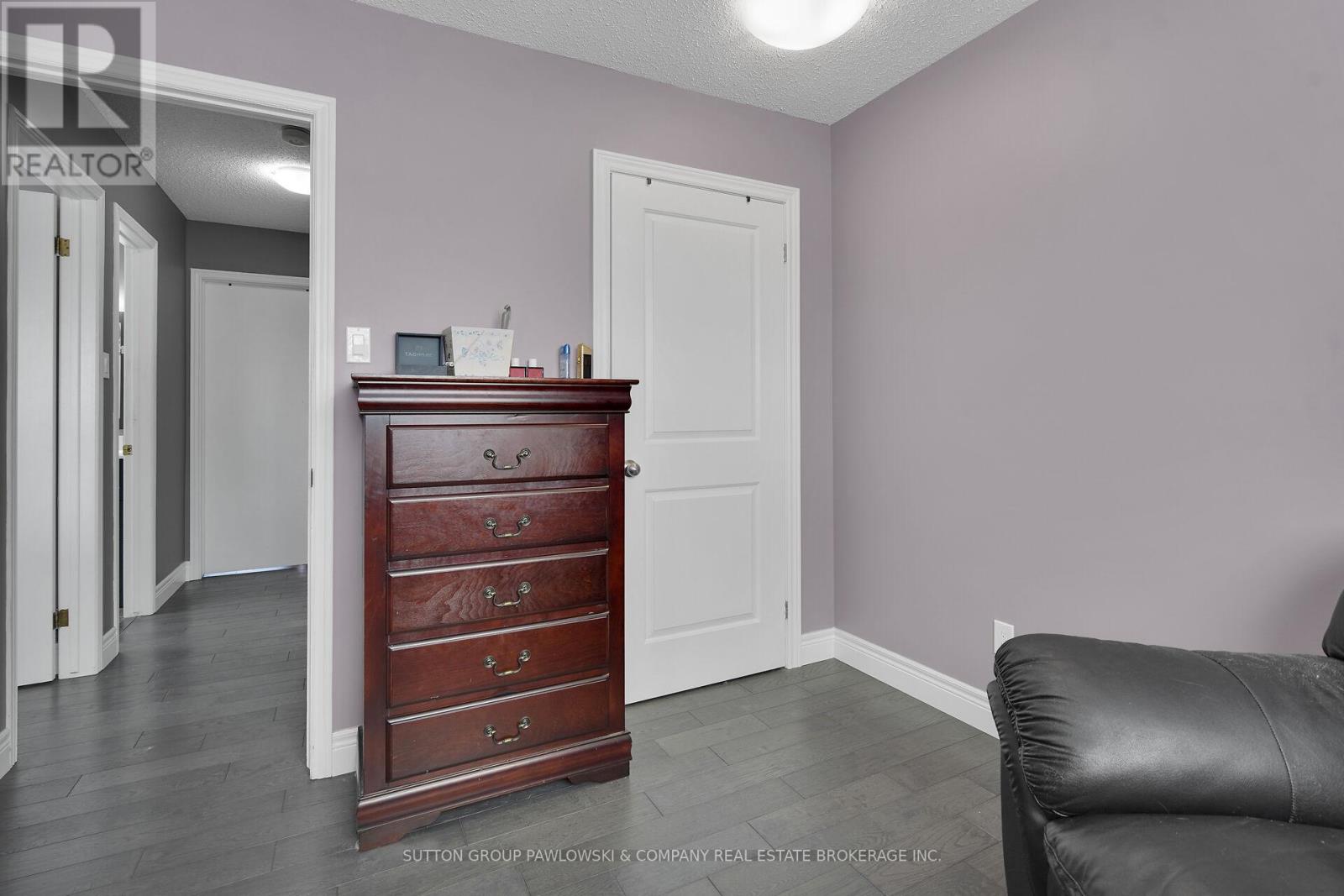 59 Golfview Crescent, London South (South Q), Ontario  N6C 5N3 - Photo 18 - X12456412