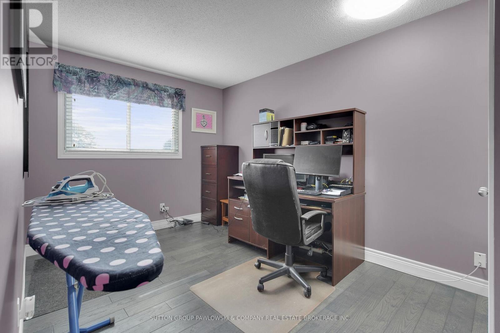 59 Golfview Crescent, London South (South Q), Ontario  N6C 5N3 - Photo 20 - X12456412