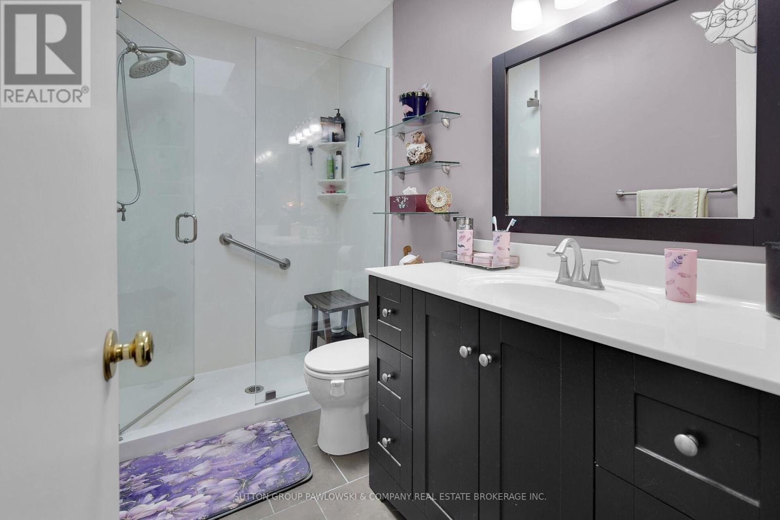 59 Golfview Crescent, London South (South Q), Ontario  N6C 5N3 - Photo 21 - X12456412