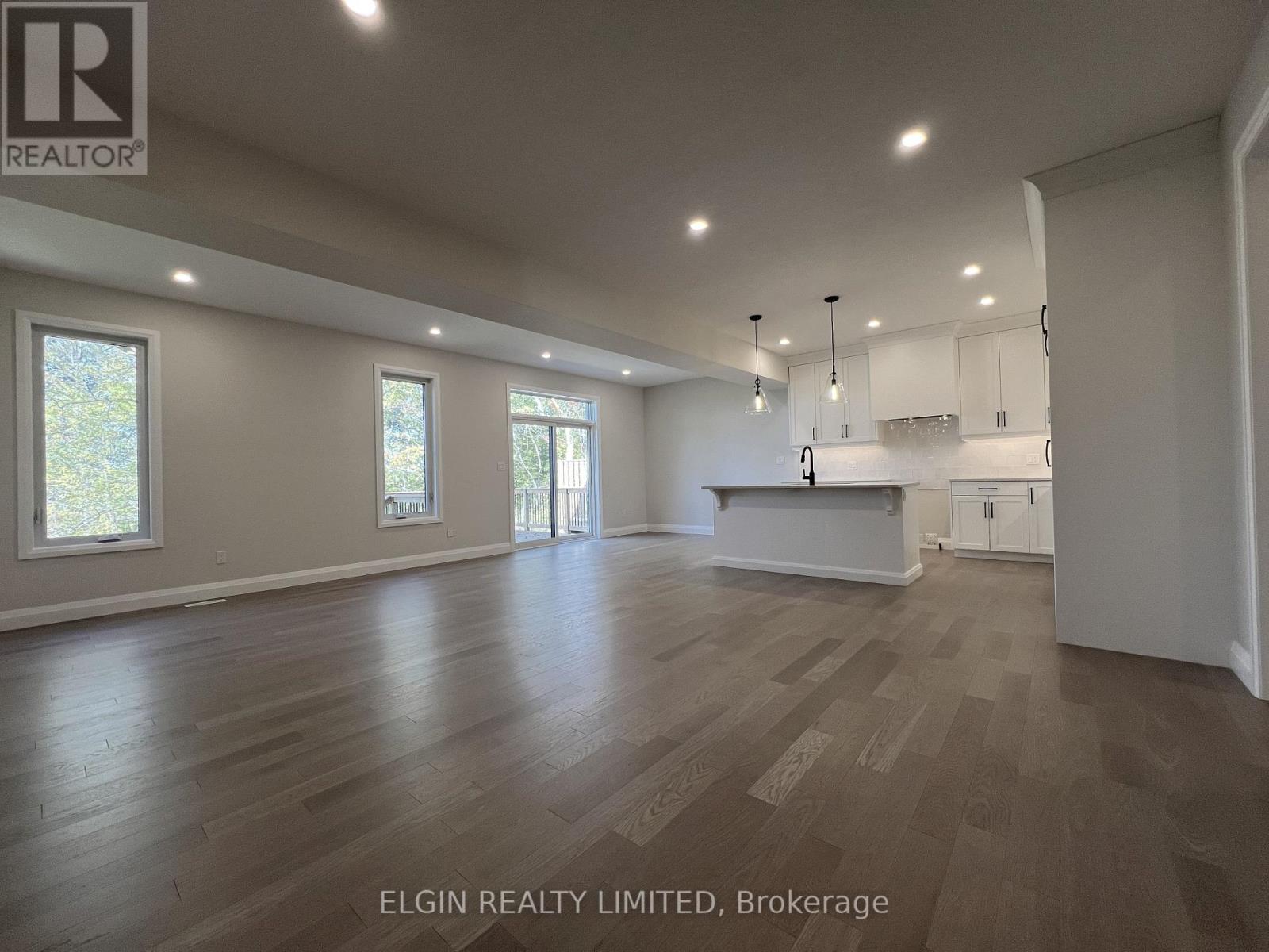 11-49 Royal Dornoch Drive, St. Thomas, Ontario  N5R 0P4 - Photo 10 - X12456420