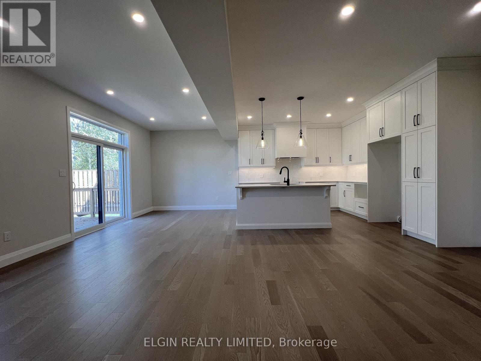 11-49 Royal Dornoch Drive, St. Thomas, Ontario  N5R 0P4 - Photo 14 - X12456420