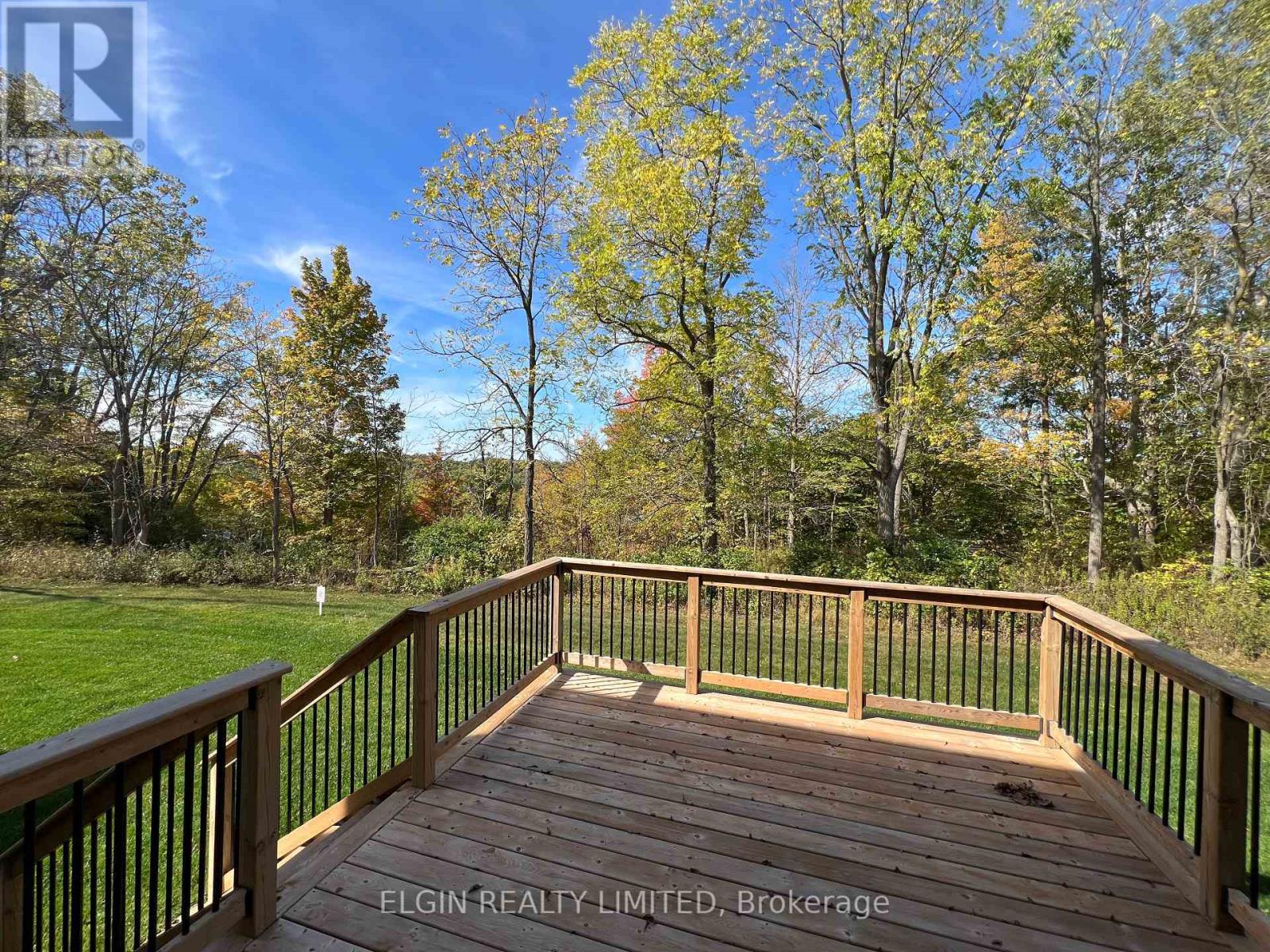 11-49 Royal Dornoch Drive, St. Thomas, Ontario  N5R 0P4 - Photo 4 - X12456420