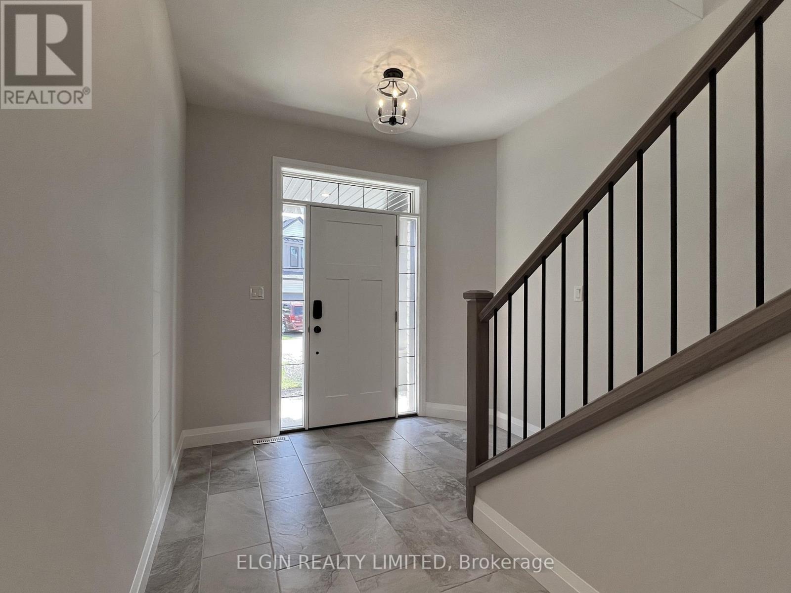 11-49 Royal Dornoch Drive, St. Thomas, Ontario  N5R 0P4 - Photo 7 - X12456420