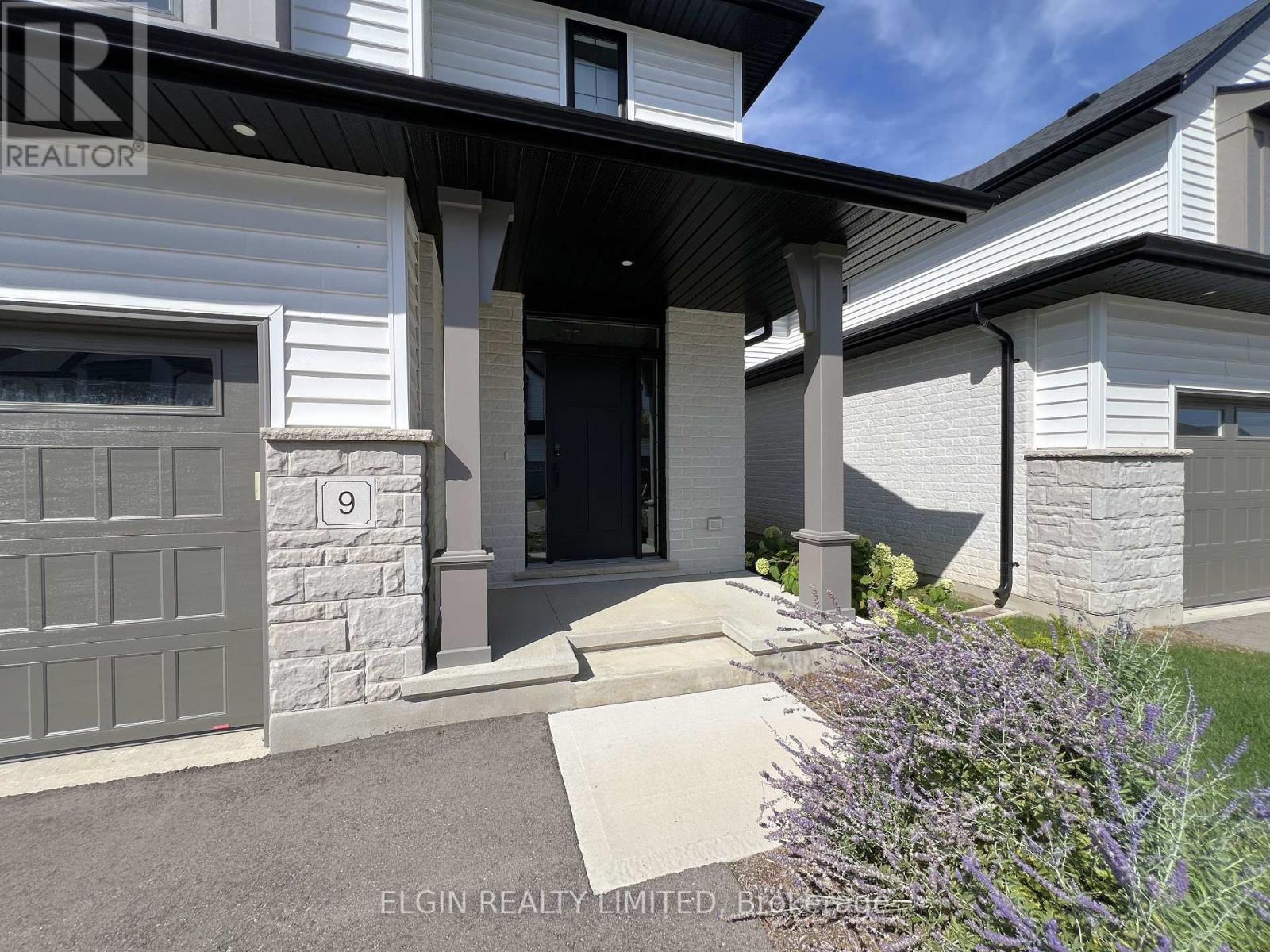 9-49 Royal Dornoch Drive, St. Thomas, Ontario  N5R 0P4 - Photo 5 - X12456422