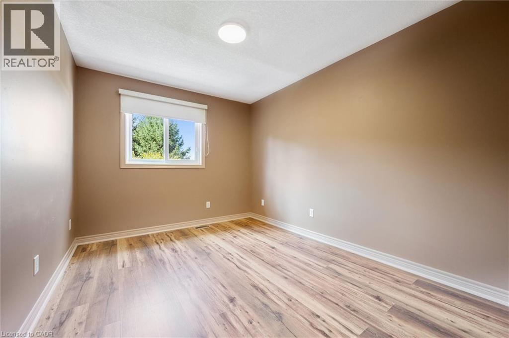 1130 Countrystone Drive, Kitchener, Ontario  N2N 3L7 - Photo 14 - 40777787