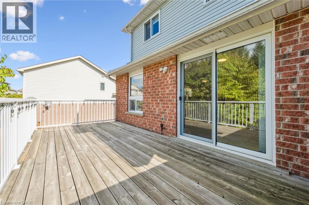 1130 Countrystone Drive, Kitchener, Ontario  N2N 3L7 - Photo 17 - 40777787