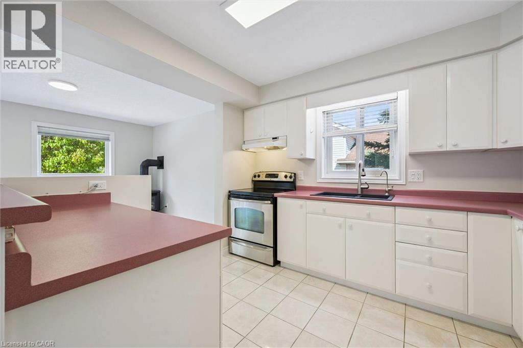 1130 Countrystone Drive, Kitchener, Ontario  N2N 3L7 - Photo 8 - 40777787