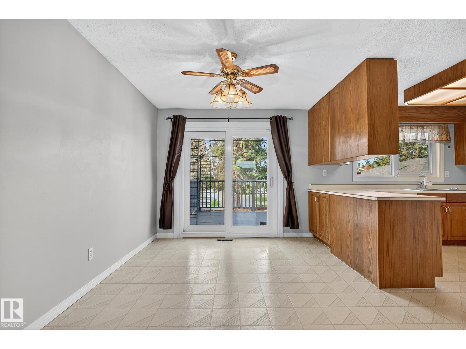 8012 172 St Nw, Edmonton, Alberta  T5T 0C8 - Photo 11 - E4461642