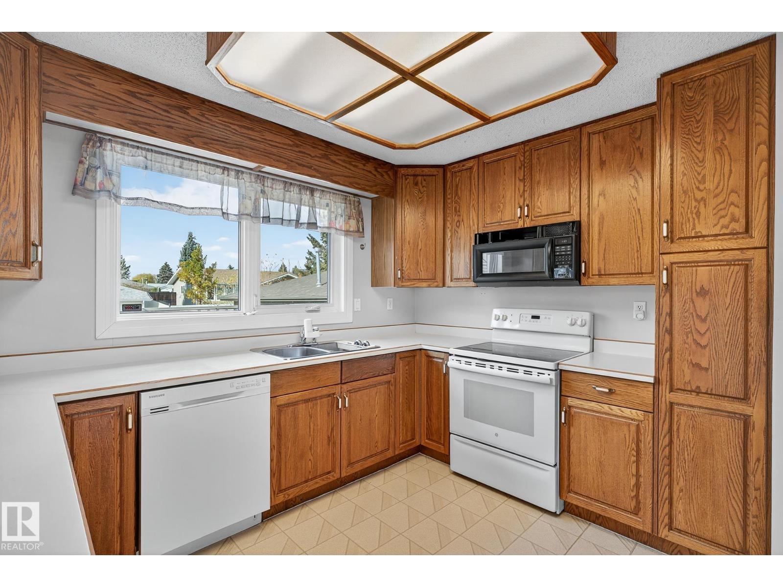 8012 172 St Nw, Edmonton, Alberta  T5T 0C8 - Photo 15 - E4461642