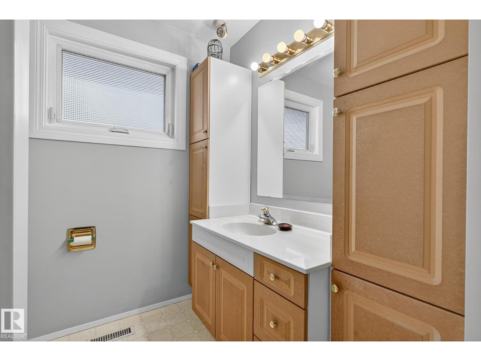 8012 172 St Nw, Edmonton, Alberta  T5T 0C8 - Photo 33 - E4461642