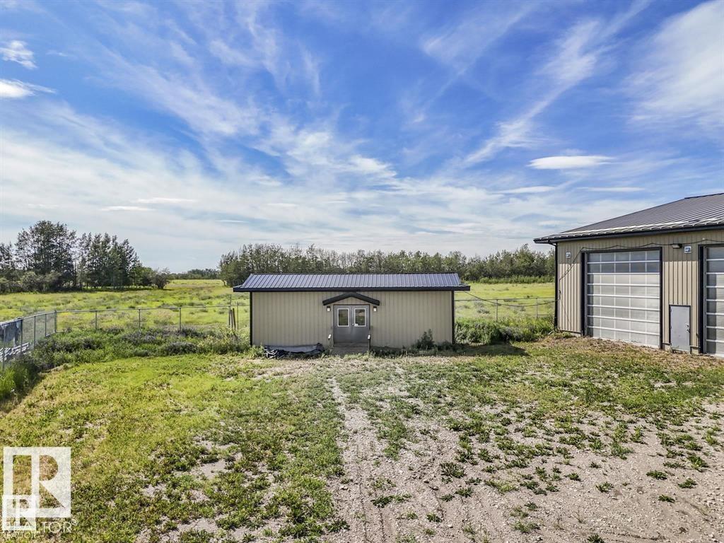 54312 Rr 255, St. Albert, Alberta  T8T 0T6 - Photo 4 - E4461645