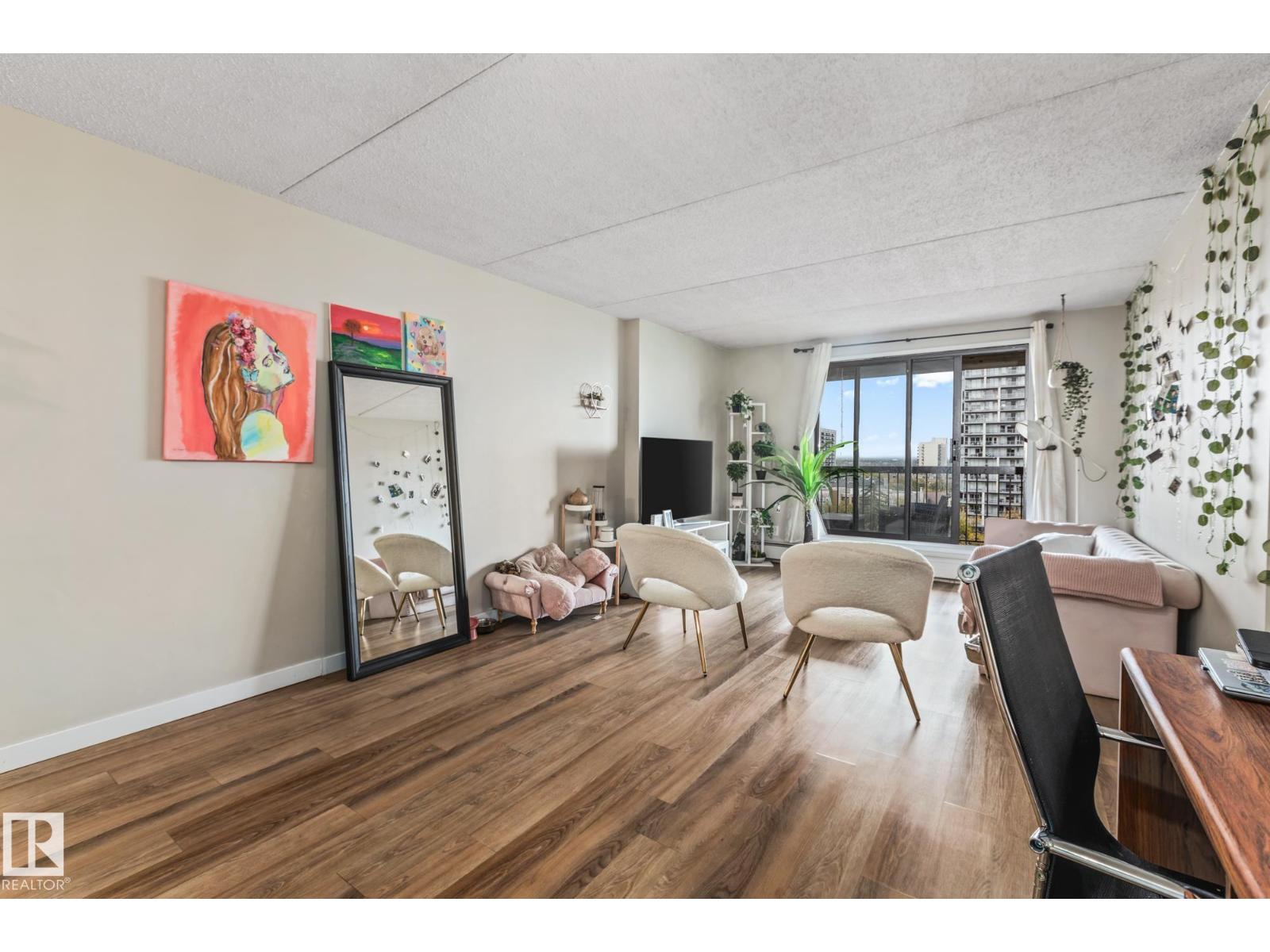 #905 9917 110 St Nw, Edmonton, Alberta  T5K 2N4 - Photo 7 - E4461646