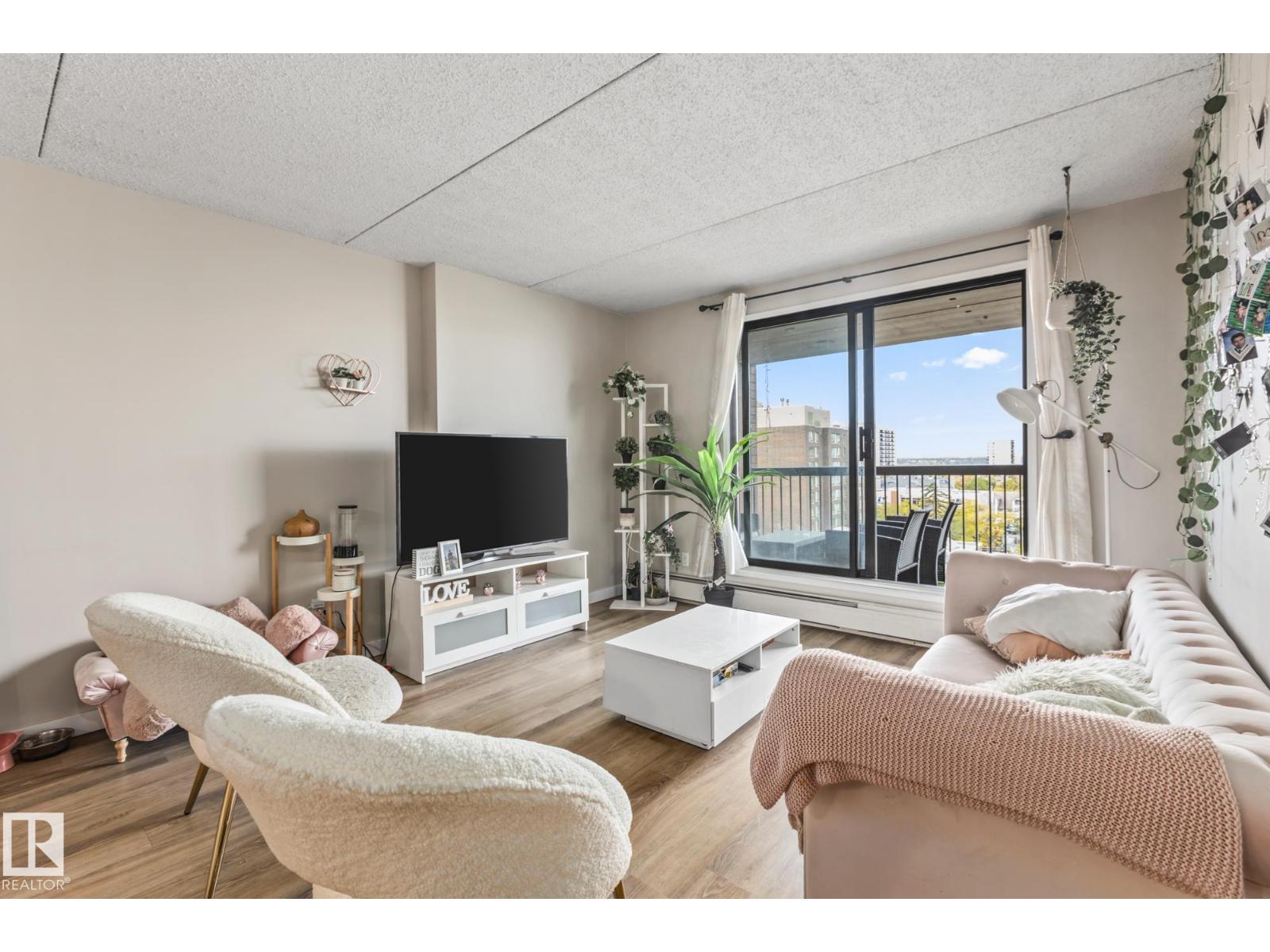 #905 9917 110 St Nw, Edmonton, Alberta  T5K 2N4 - Photo 9 - E4461646