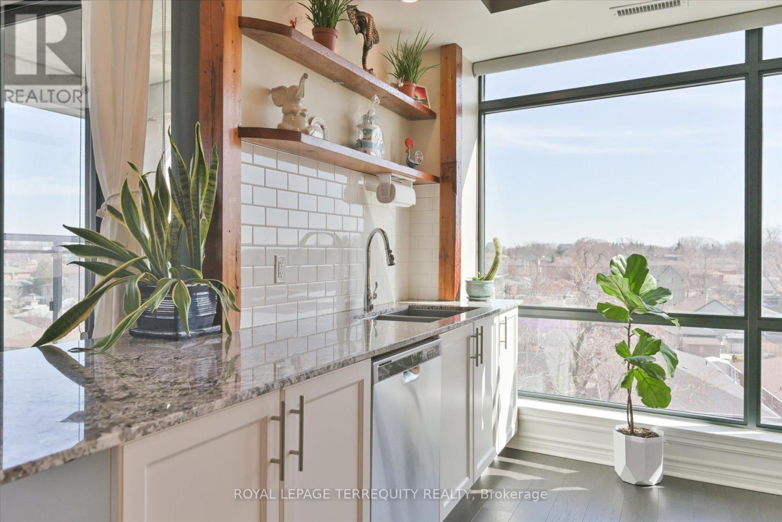 508 - 2522 Keele Street, Toronto, Ontario  M6L 0A2 - Photo 8 - W12456210