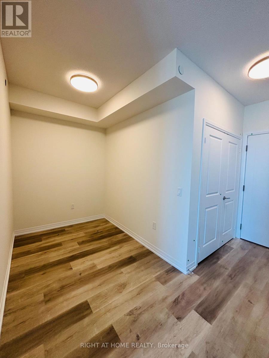 2403 - 15 Watergarden Drive, Mississauga, Ontario  L5R 0H4 - Photo 9 - W12456217
