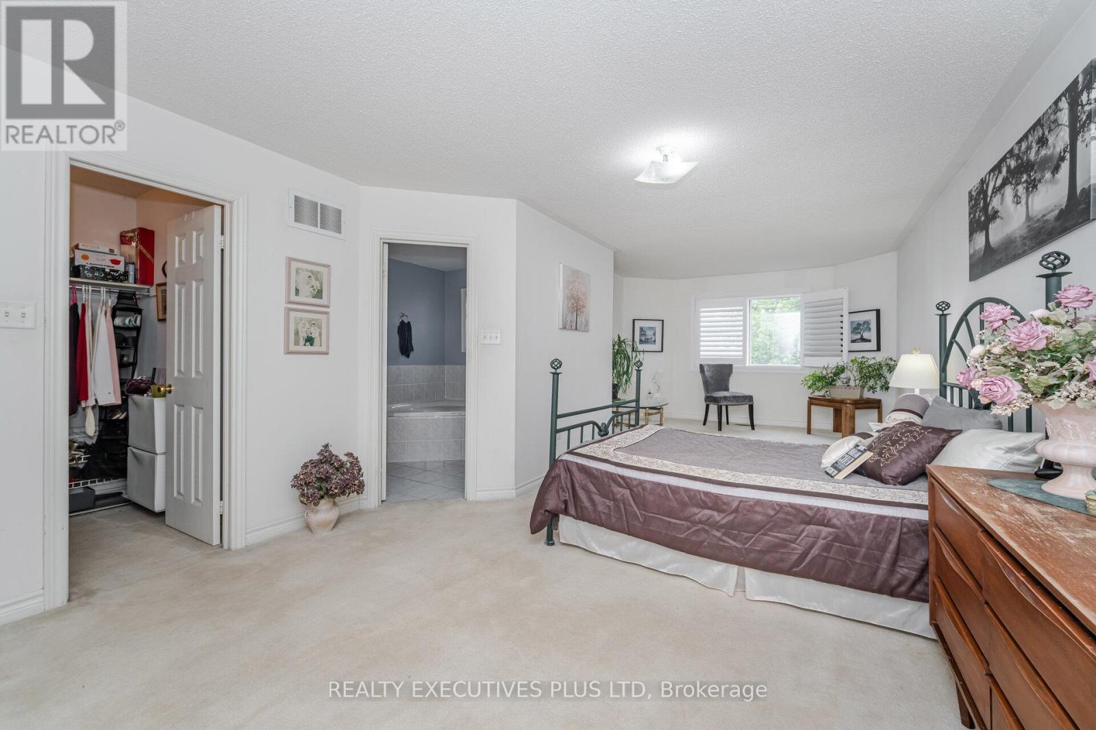 12 Manorwood Court, Caledon (Bolton North), Ontario  L7E 2S9 - Photo 20 - W12456250