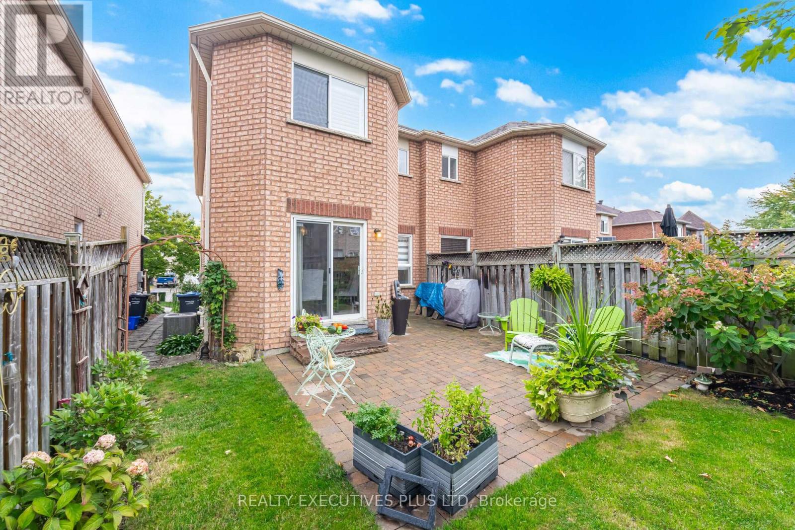 12 Manorwood Court, Caledon (Bolton North), Ontario  L7E 2S9 - Photo 30 - W12456250
