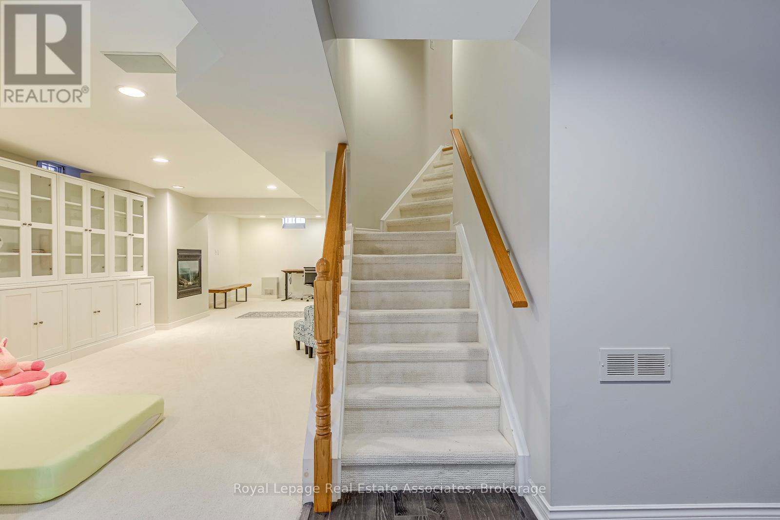 2535 Andover Road, Oakville, Ontario  L6H 6C3 - Photo 36 - W12456258