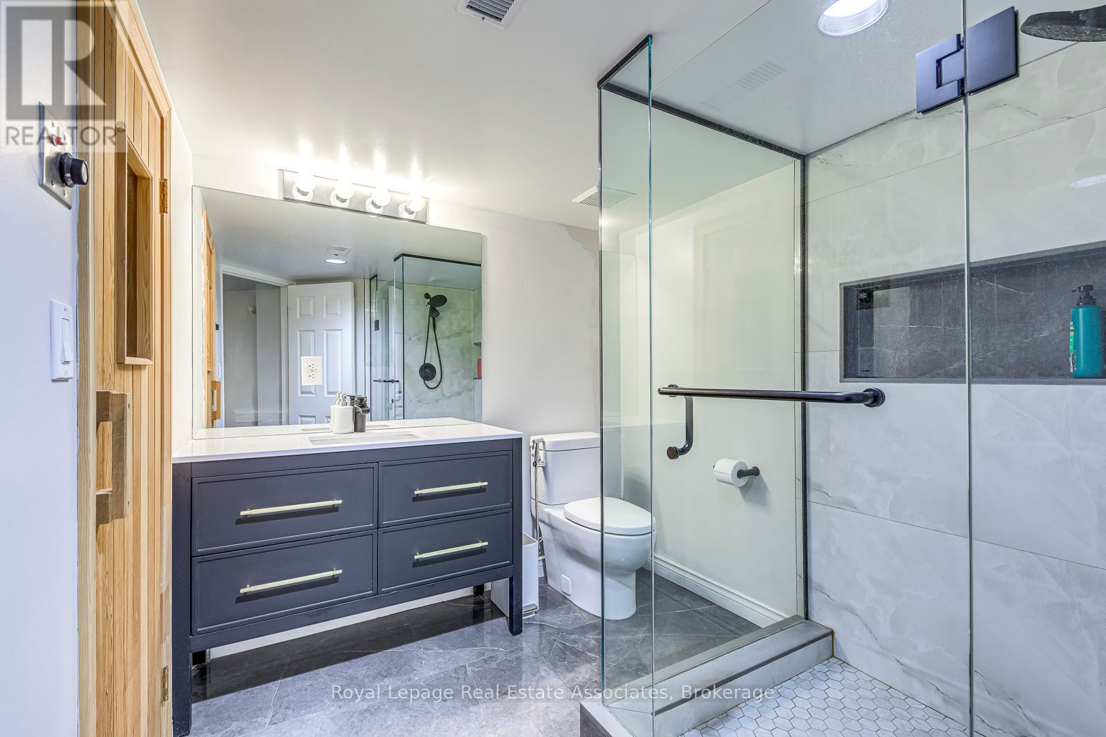2535 Andover Road, Oakville, Ontario  L6H 6C3 - Photo 41 - W12456258