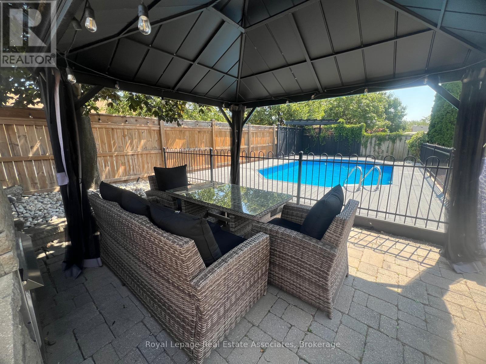 2535 Andover Road, Oakville, Ontario  L6H 6C3 - Photo 47 - W12456258