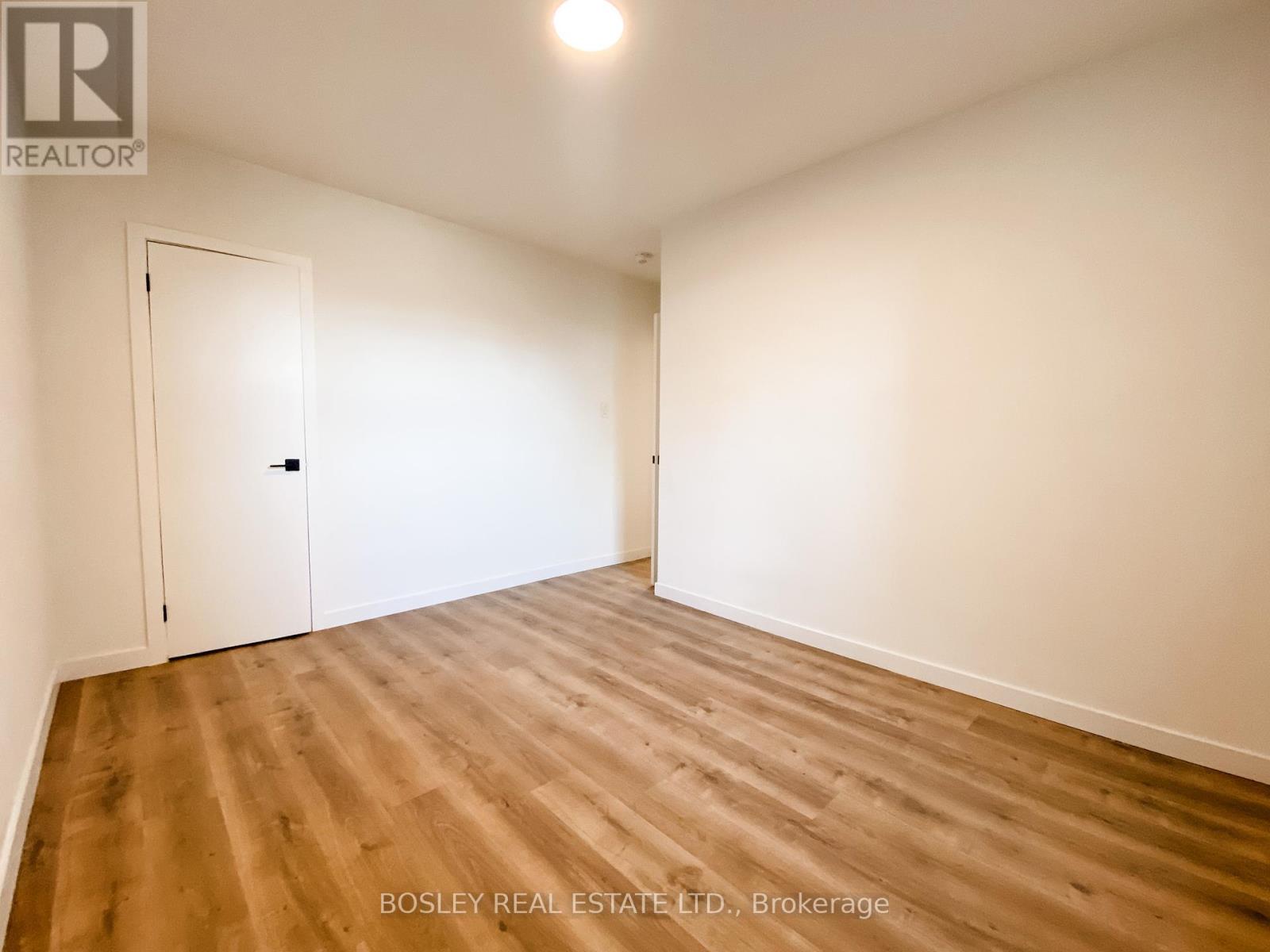 2 - 2880 Keele Street, Toronto, Ontario  M3M 2G9 - Photo 10 - W12456270