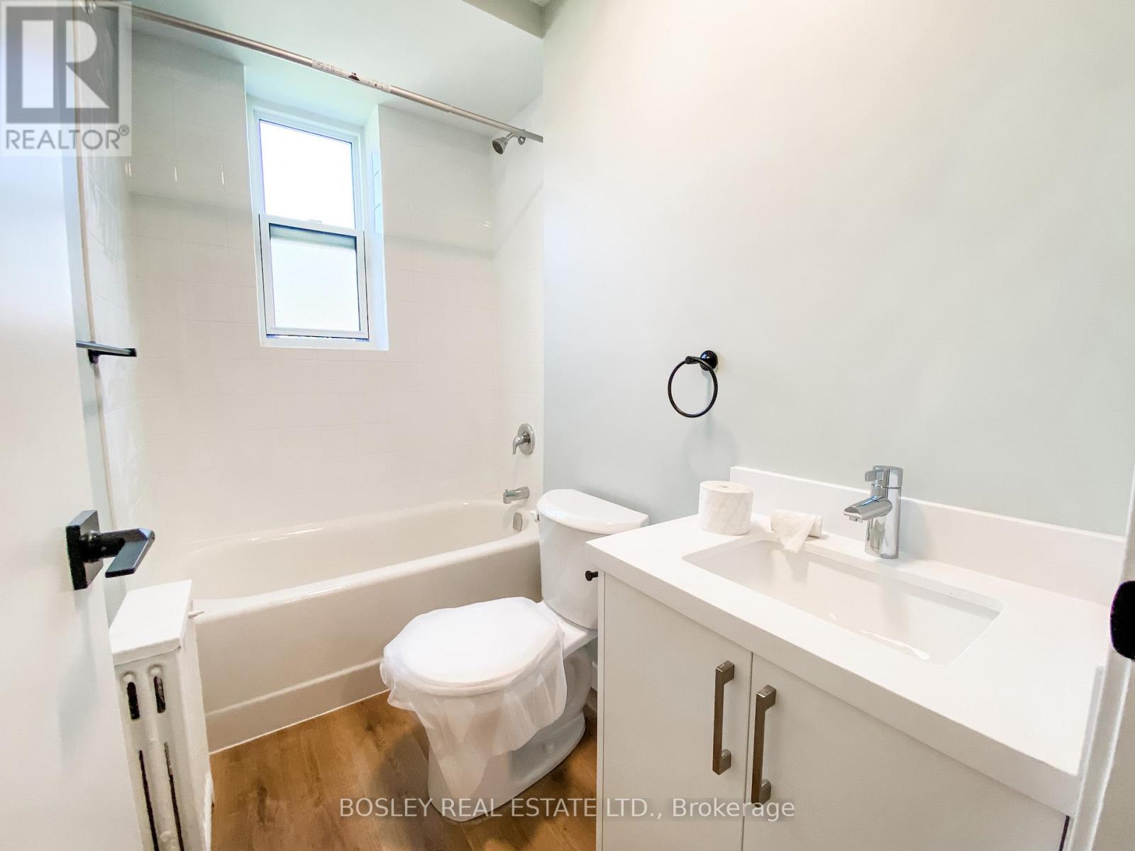 2 - 2880 Keele Street, Toronto, Ontario  M3M 2G9 - Photo 11 - W12456270