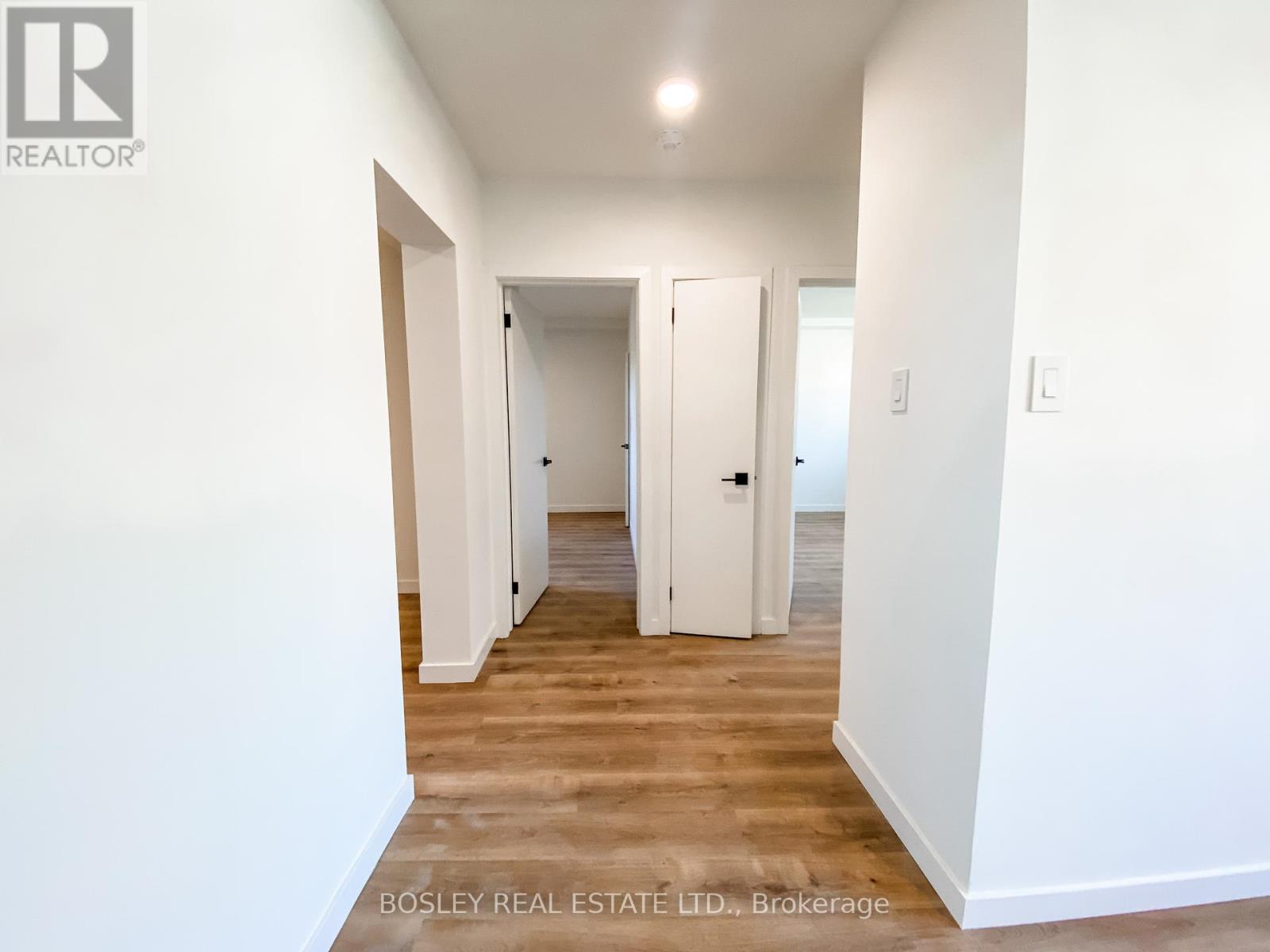 2 - 2880 Keele Street, Toronto, Ontario  M3M 2G9 - Photo 4 - W12456270