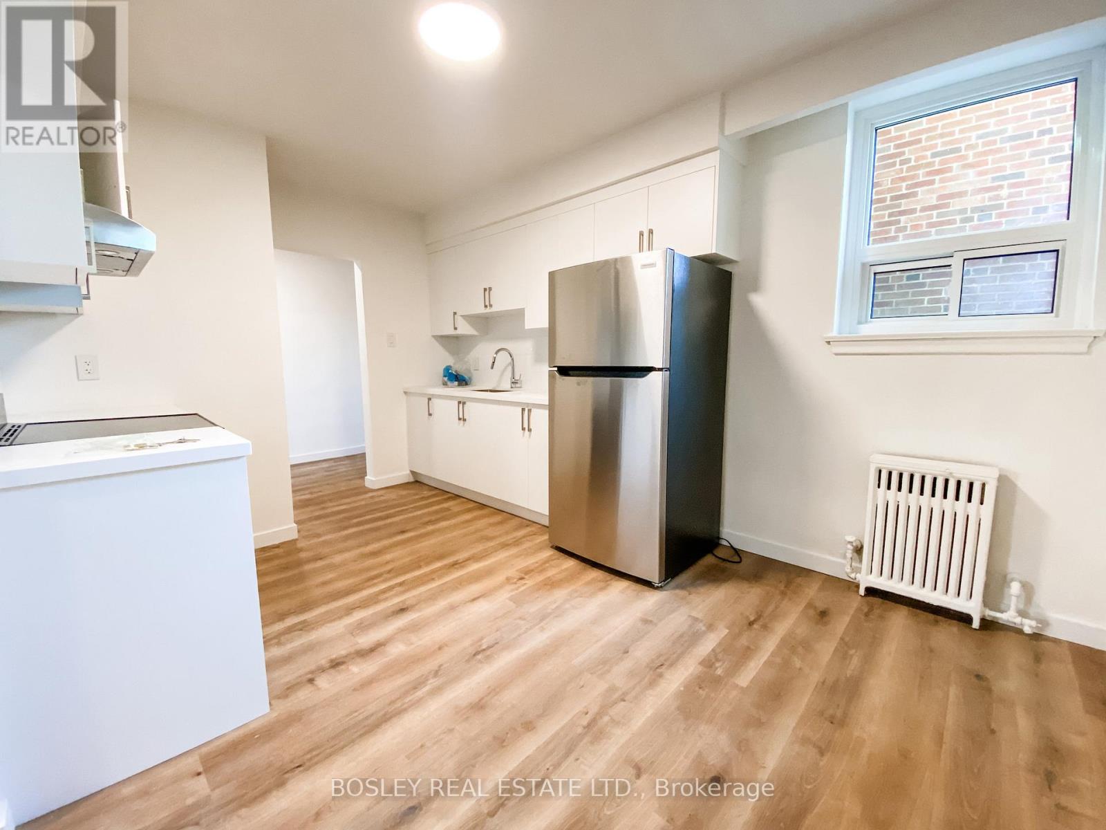 2 - 2880 Keele Street, Toronto, Ontario  M3M 2G9 - Photo 5 - W12456270