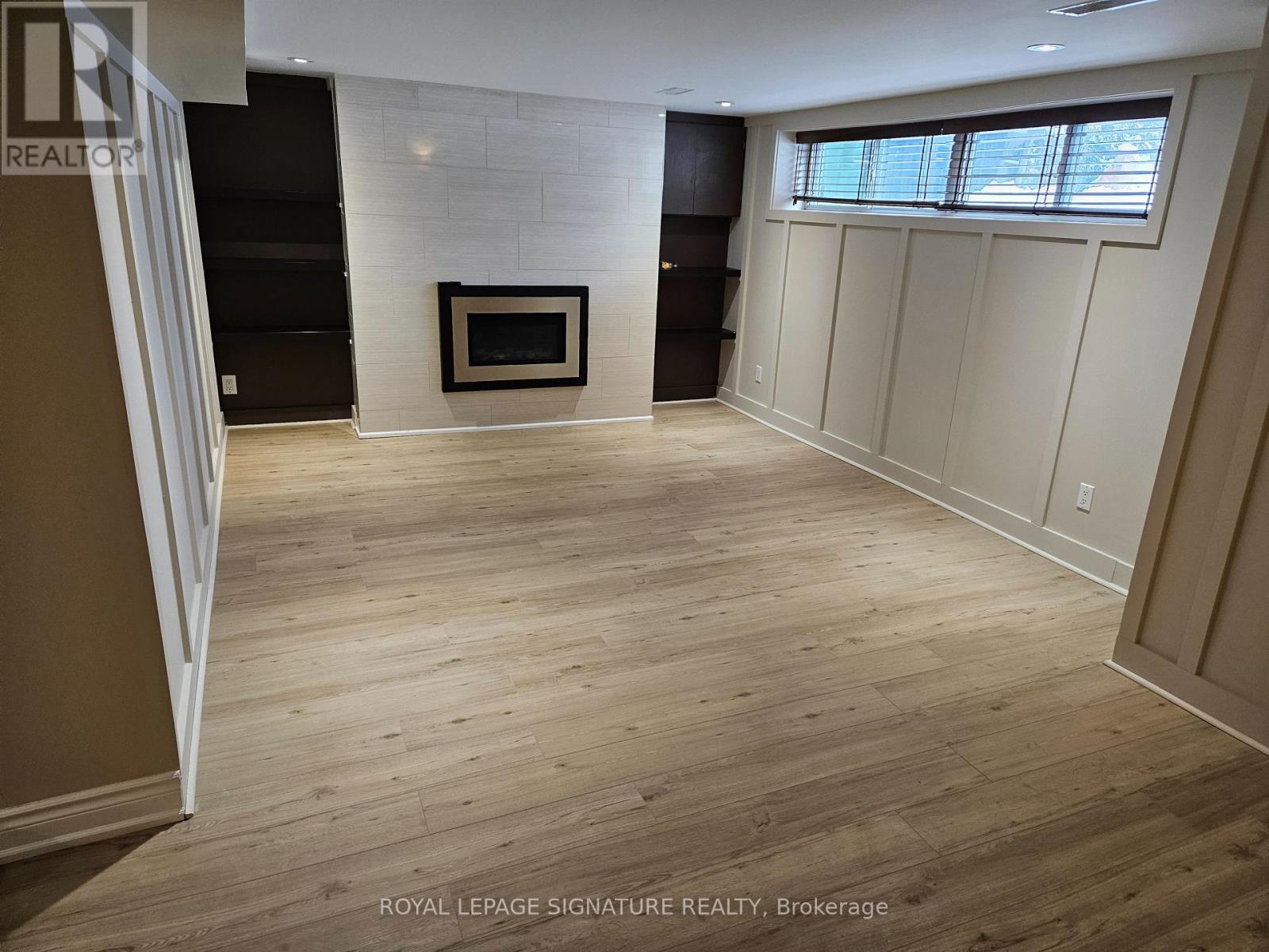 159 Jeffcoat Drive, Toronto, Ontario  M9W 3C4 - Photo 2 - W12456282