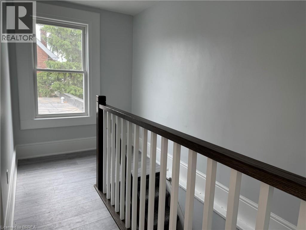 181 Brant Avenue, Brantford, Ontario  N3T 3H8 - Photo 11 - 40765387