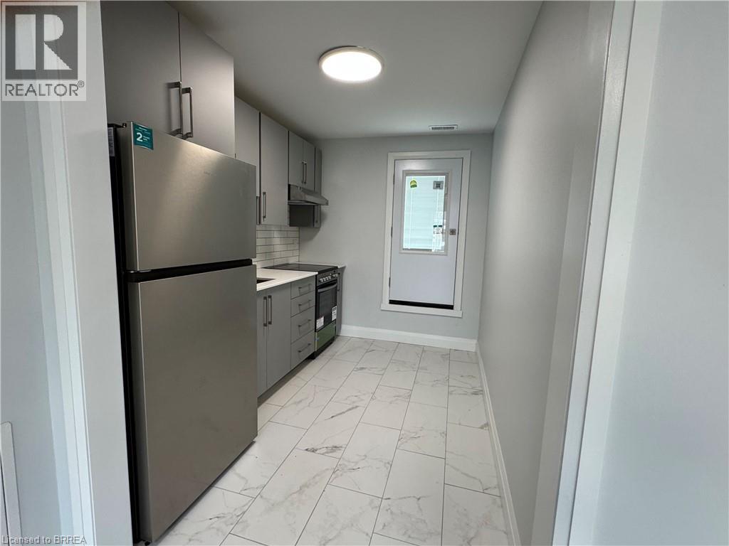 181 Brant Avenue, Brantford, Ontario  N3T 3H8 - Photo 4 - 40765387
