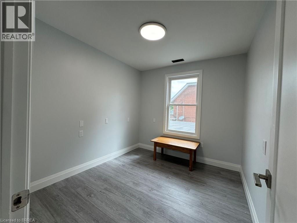 181 Brant Avenue, Brantford, Ontario  N3T 3H8 - Photo 9 - 40765387