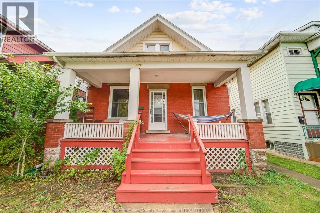 1171 Windermere, Windsor, Ontario  N8Y 3E7 - Photo 4 - 25025855