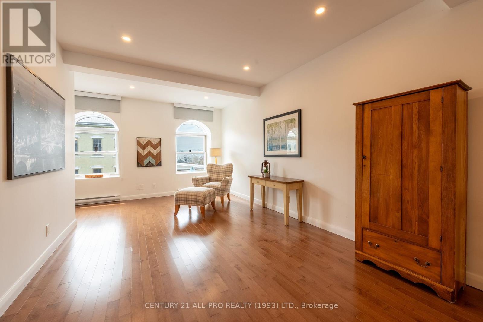 40 King Street W, Cobourg, Ontario  K9A 2M1 - Photo 2 - X12172075