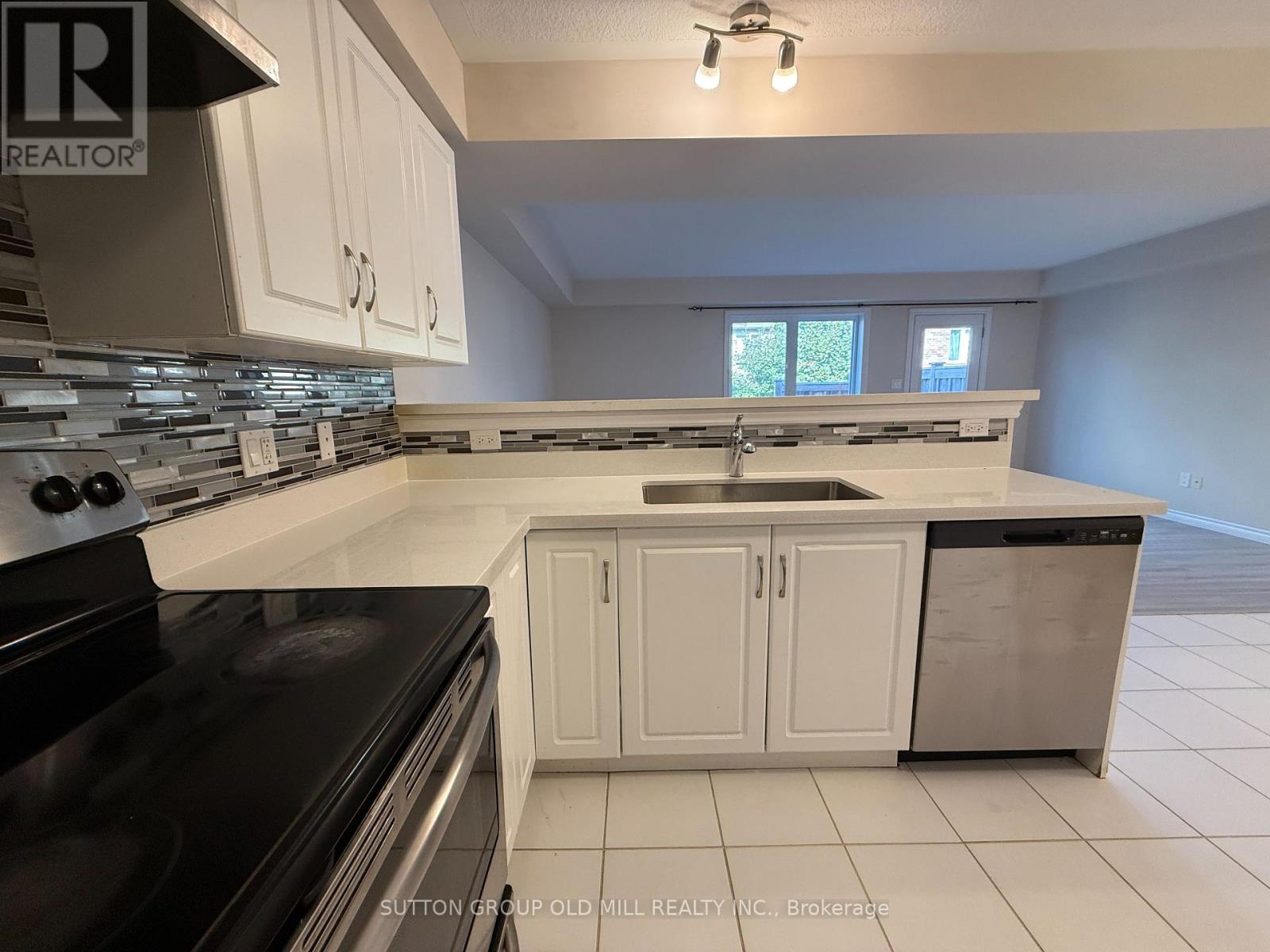 31 - 167 Arkell Road, Guelph, Ontario  N1L 0J9 - Photo 10 - X12456237